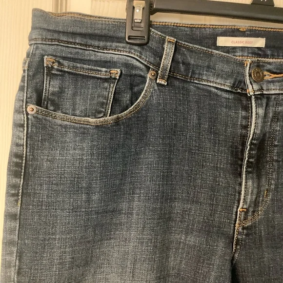 Levi’s classic bootcut blue jeans size 16 short cotton/poly blend with stretch - Picture 6 of 14